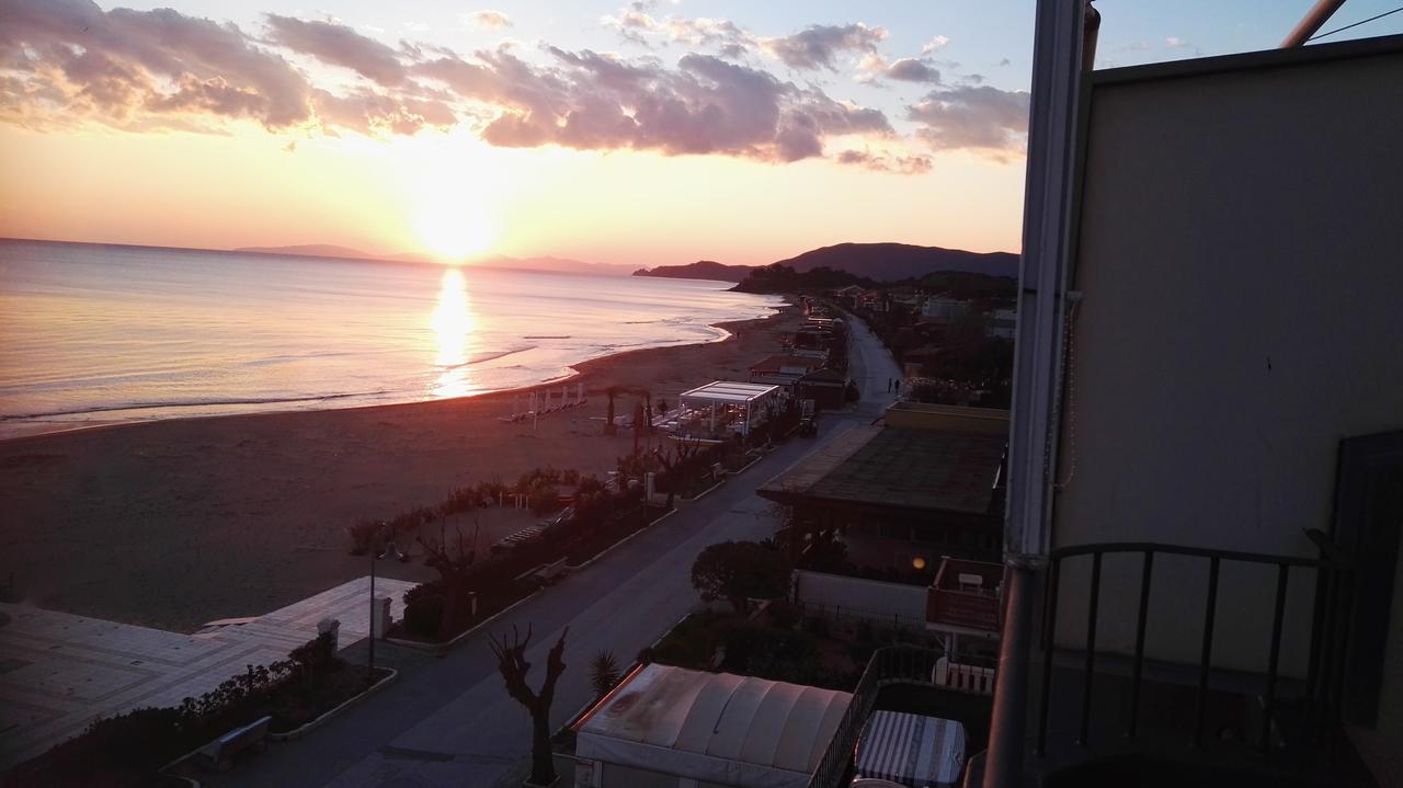 Appartamenti Lungomare Via Roma Castiglione della Pescaia Extérieur photo