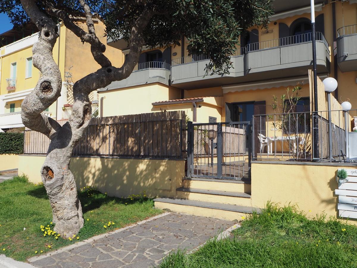 Appartamenti Lungomare Via Roma Castiglione della Pescaia Extérieur photo